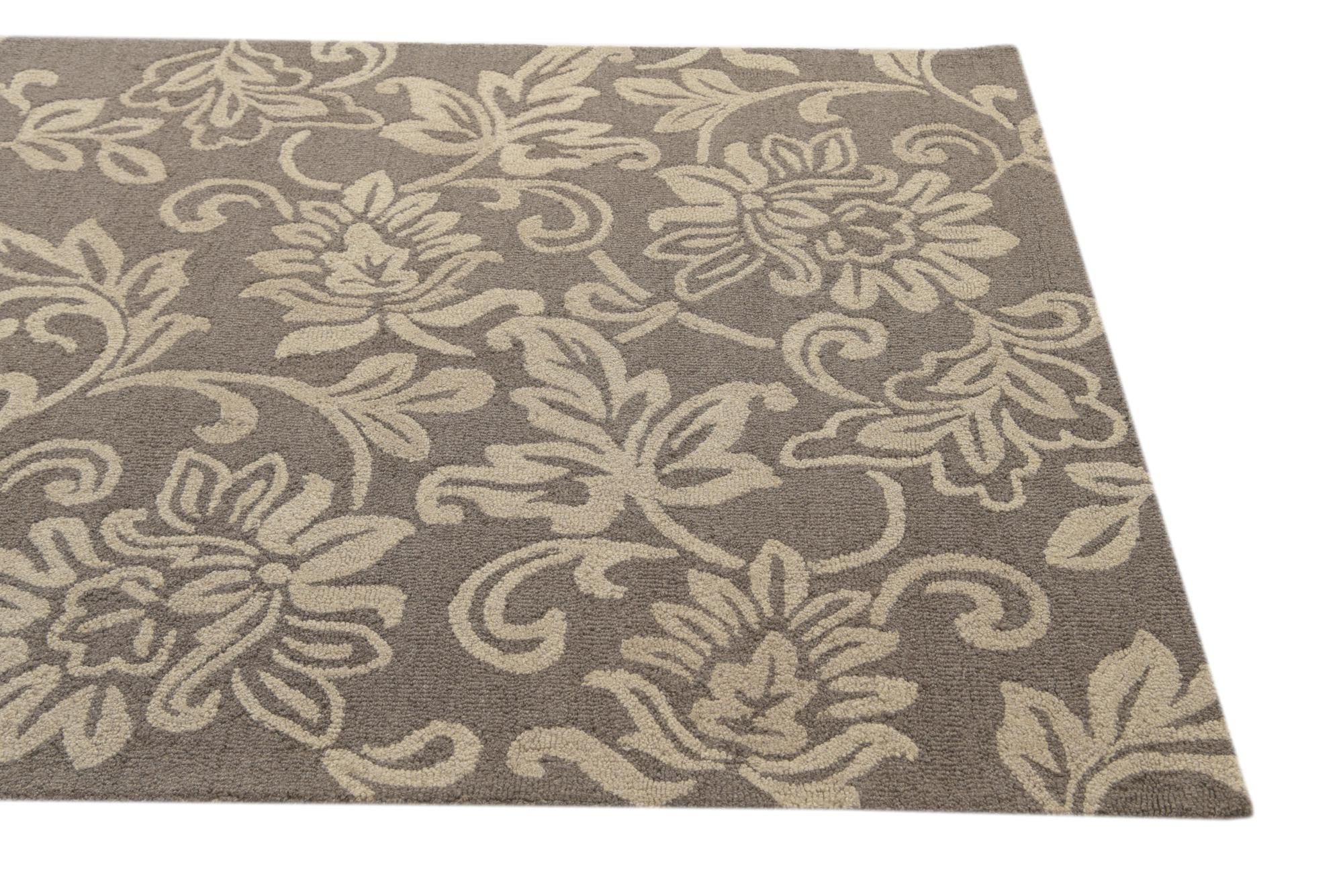 5' x 8' Agra Wool Rug