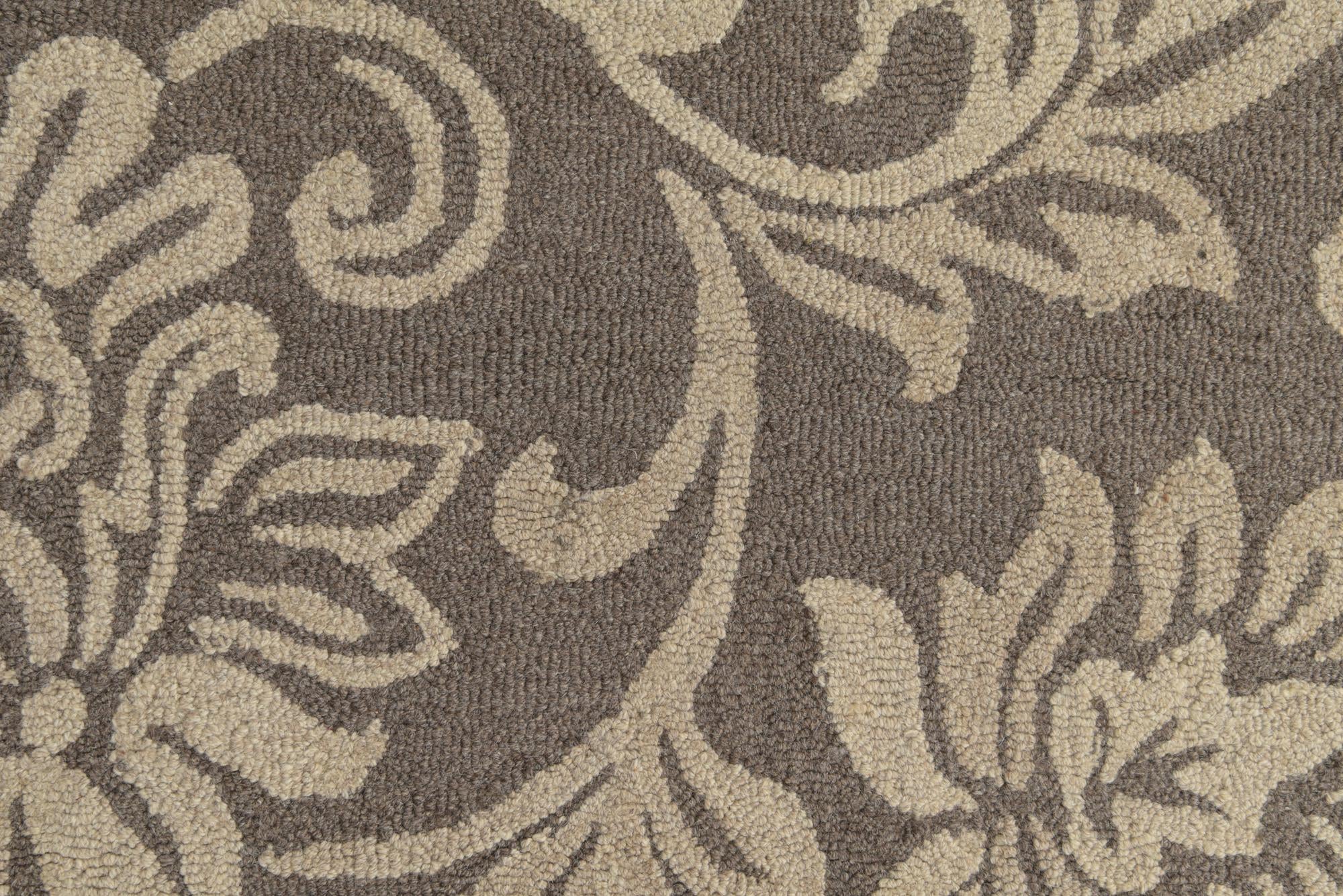 5' x 8' Agra Wool Rug
