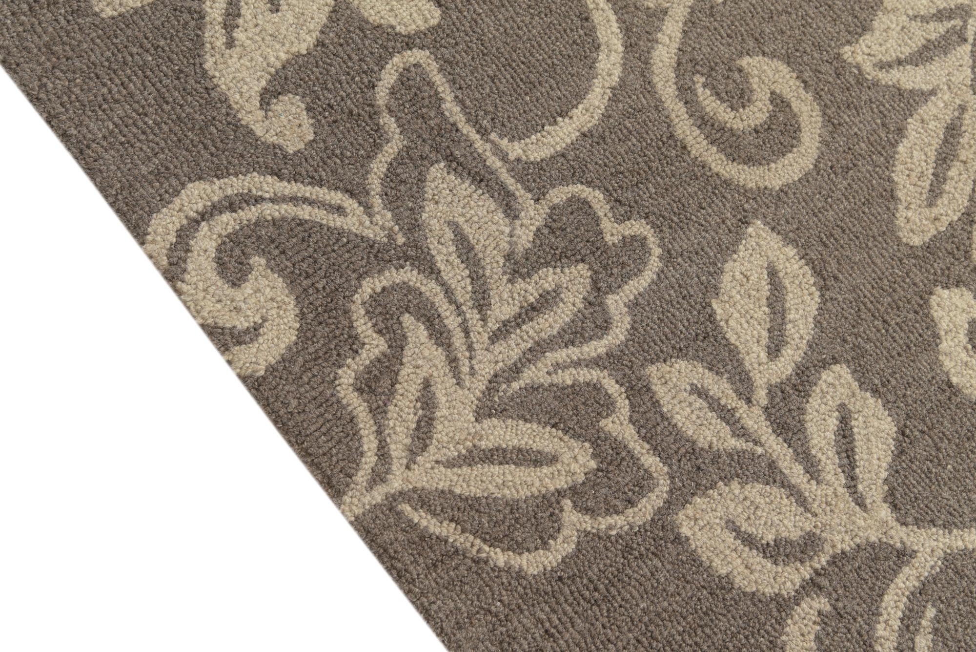 5' 1 x 8' Agra Wool Rug