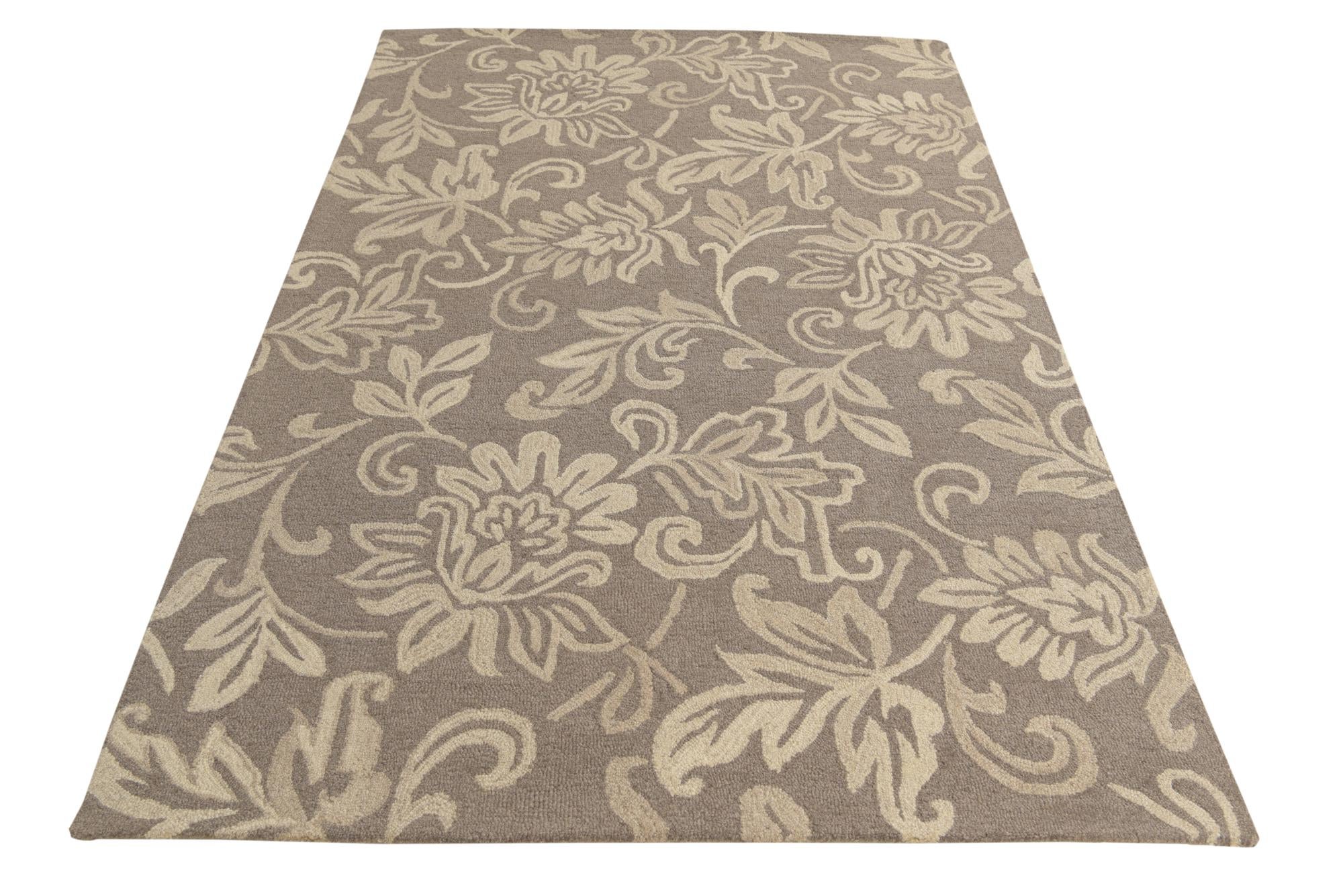 5' x 8' Agra Wool Rug