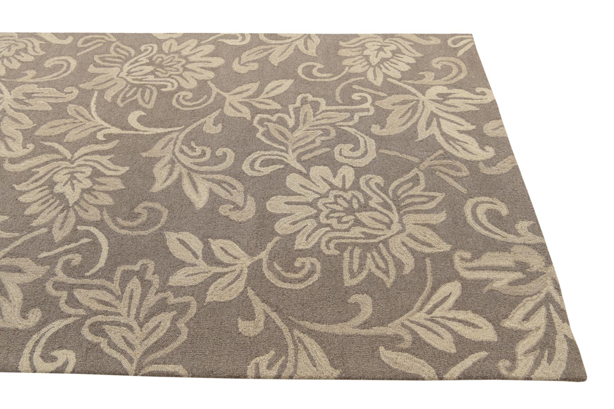 5' x 8' Agra Wool Rug