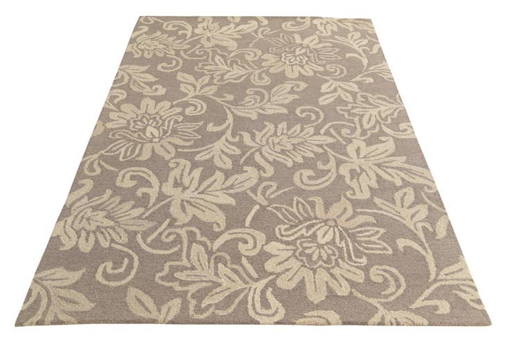 Detail image of 5' x 8' Agra Wool Rug