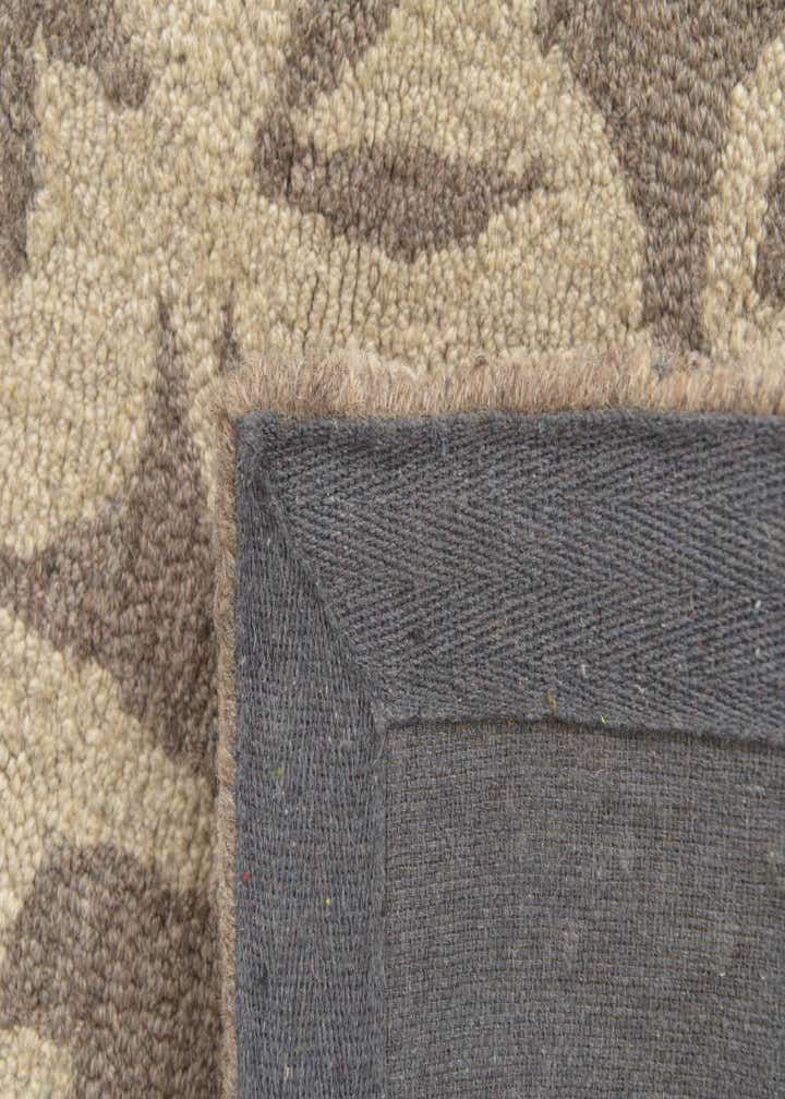 5' x 8' Agra Wool Rug