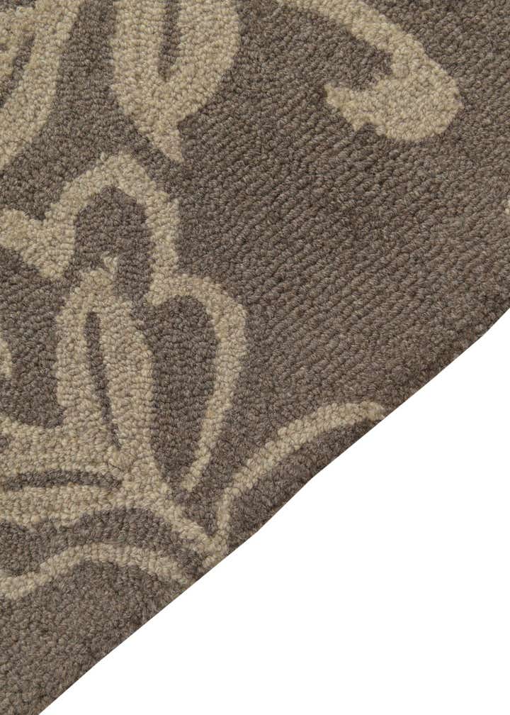 5' x 8' Agra Wool Rug