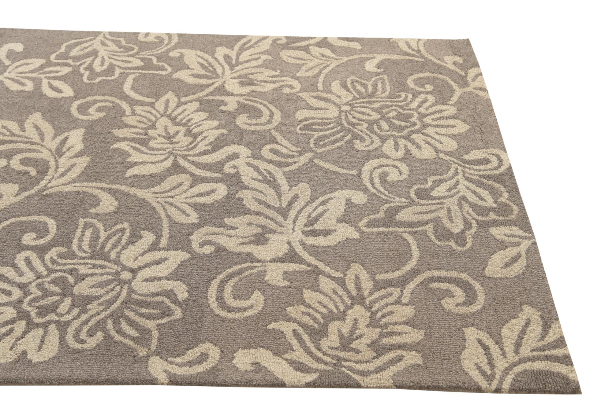 5' 1 x 8' Agra Wool Rug