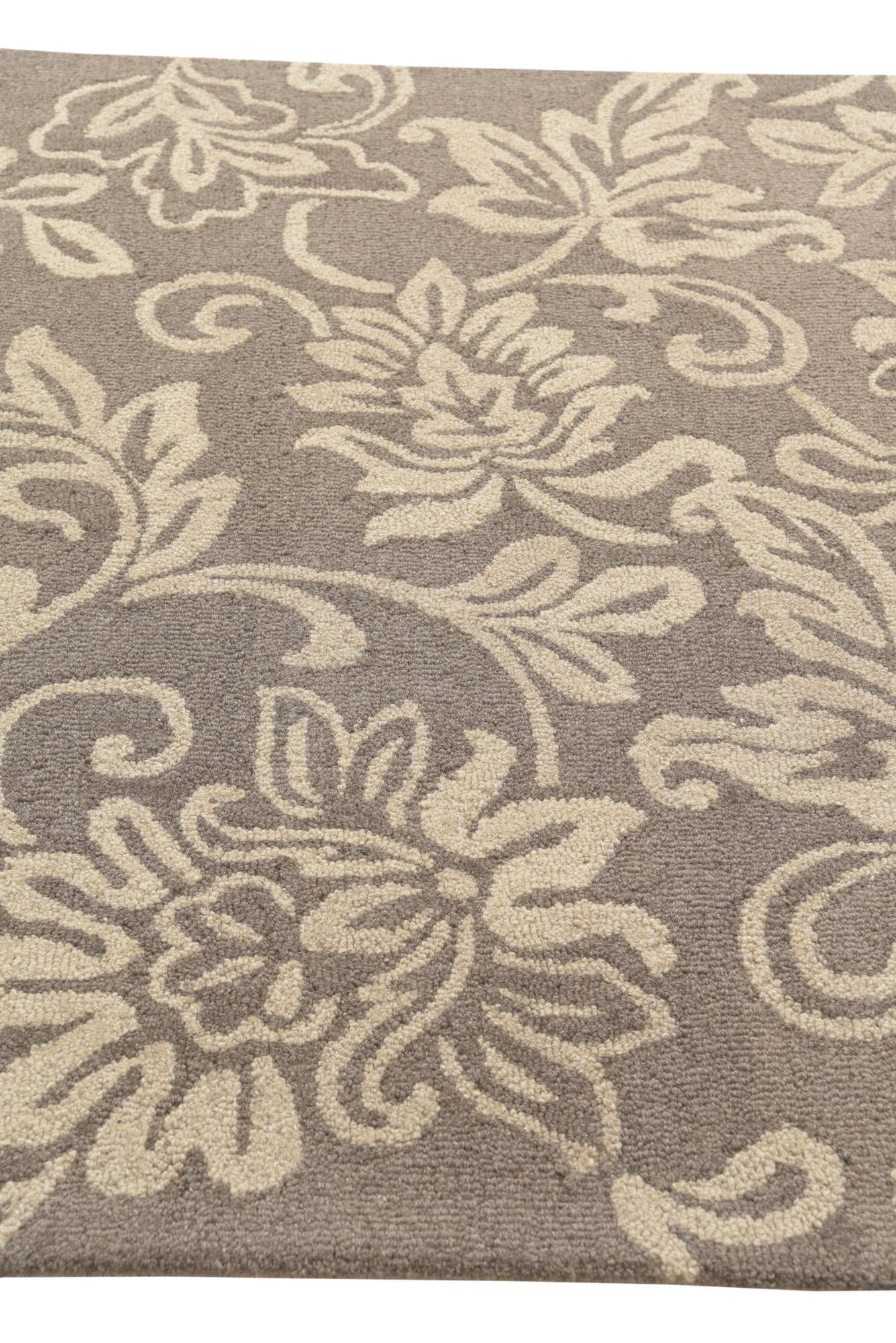 5' 1 x 8' Agra Wool Rug