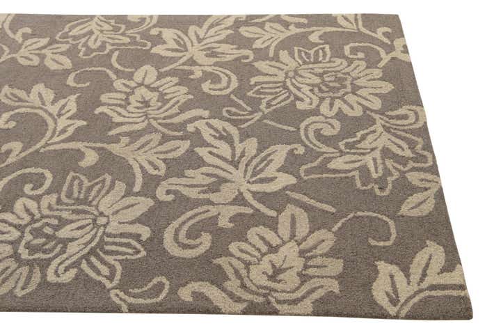 5' x 8' Agra Wool Rug