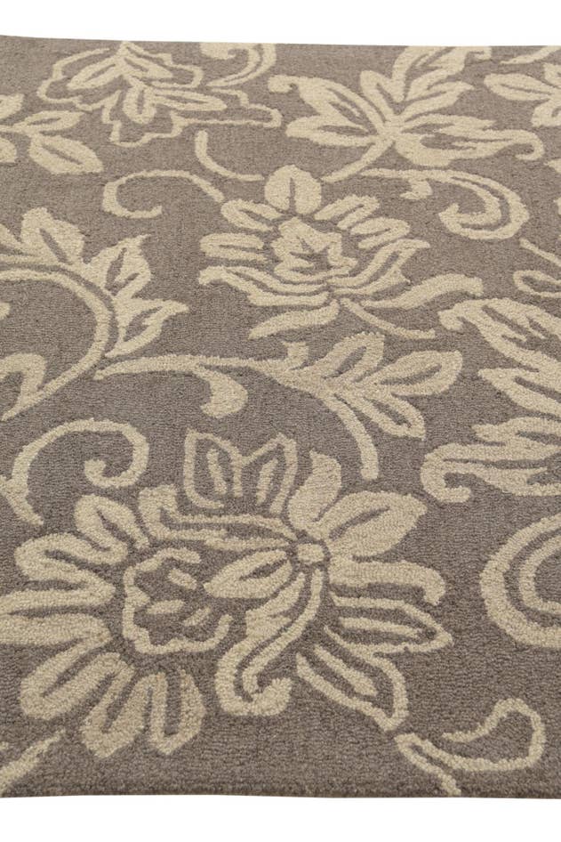 Detail image of 5' x 8' Agra Wool Rug