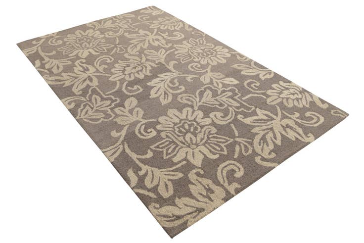 Detail image of 5' x 8' Agra Wool Rug