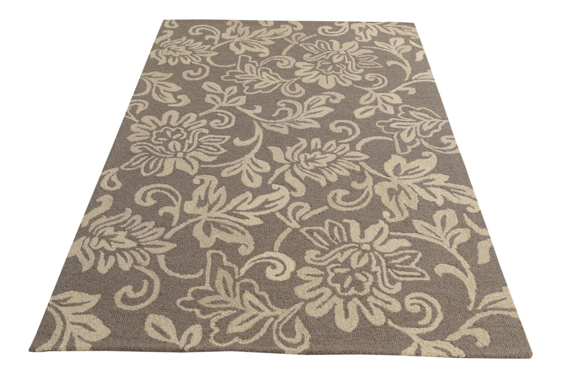 5' 1 x 8' Agra Wool Rug