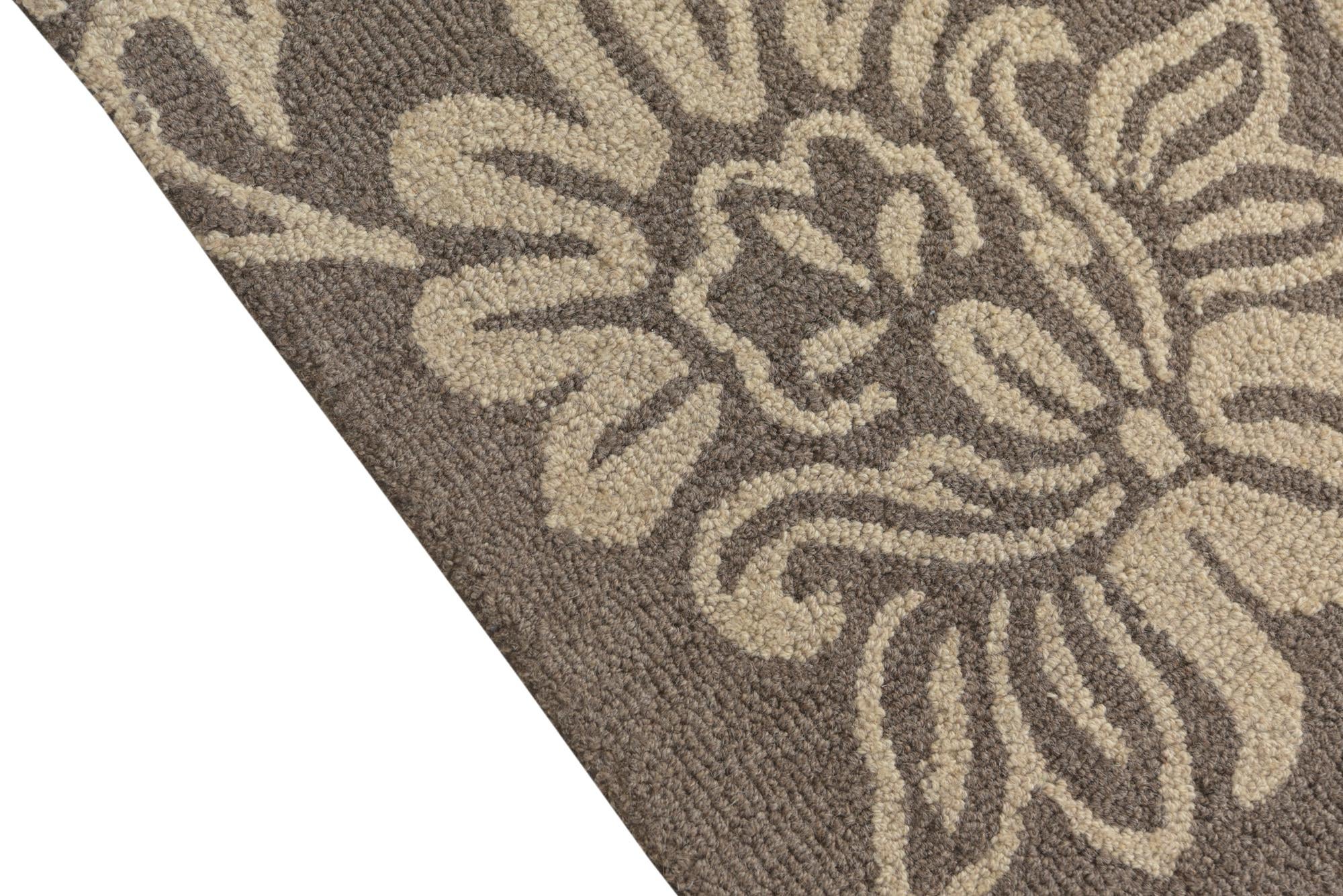5' 1 x 8' Agra Wool Rug