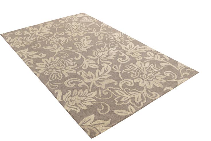 Detail image of 5' x 8' Agra Wool Rug