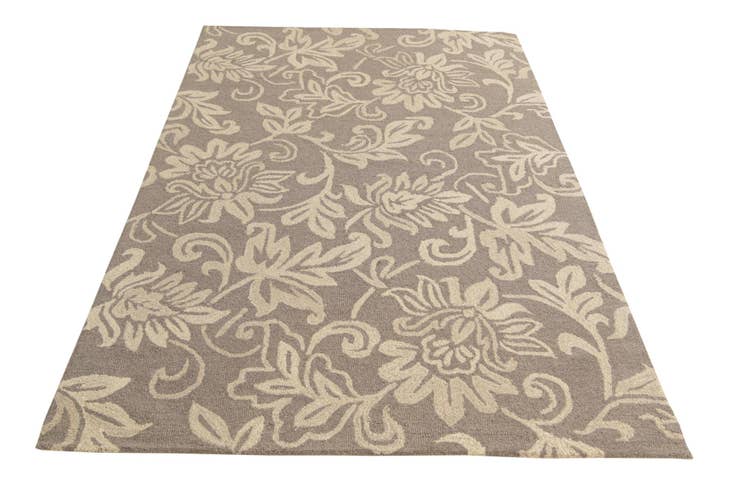 Detail image of 5' x 8' Agra Wool Rug