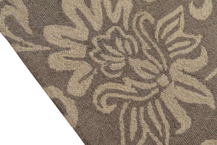 5' x 8' Agra Wool Rug