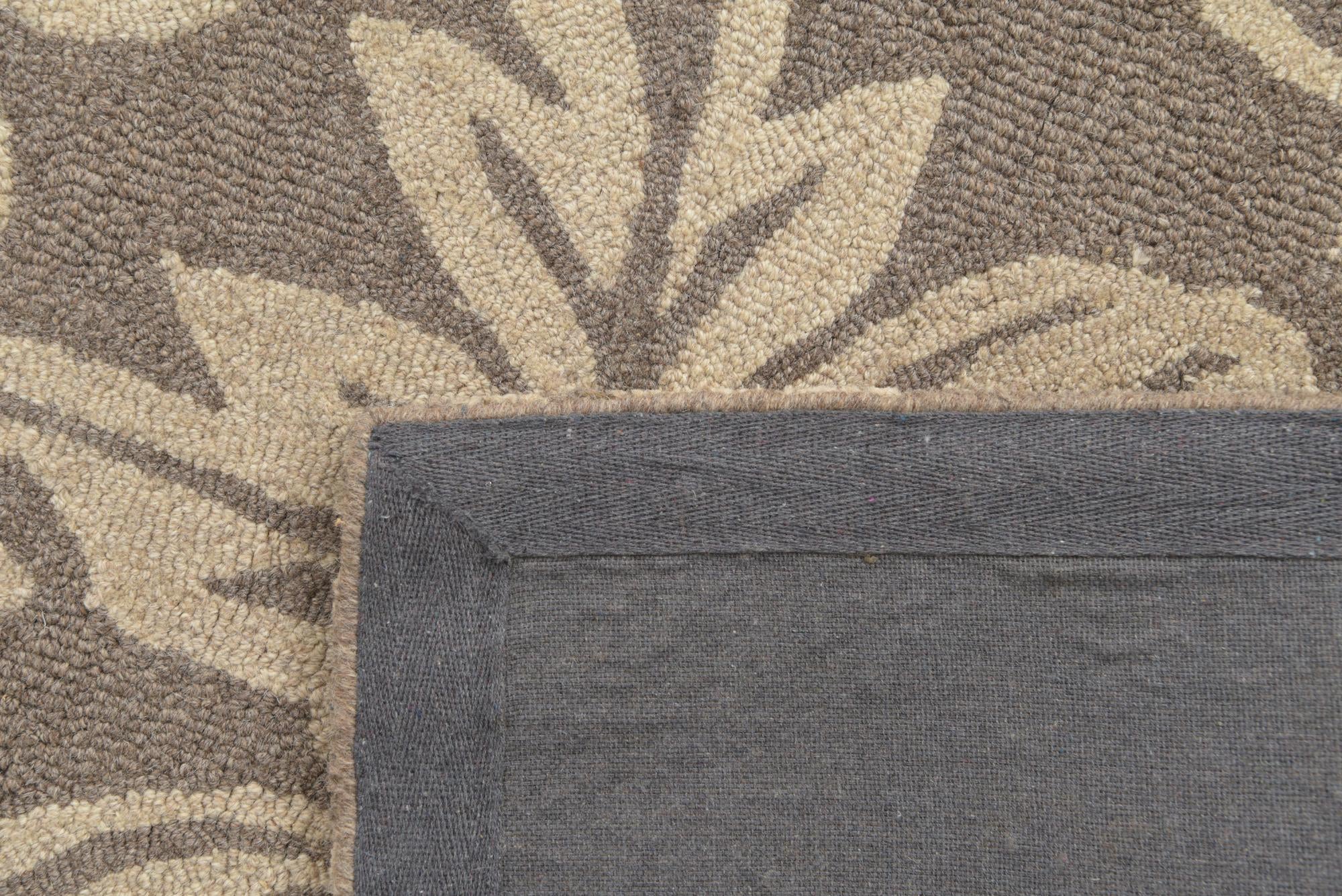 5' x 8' Agra Wool Rug