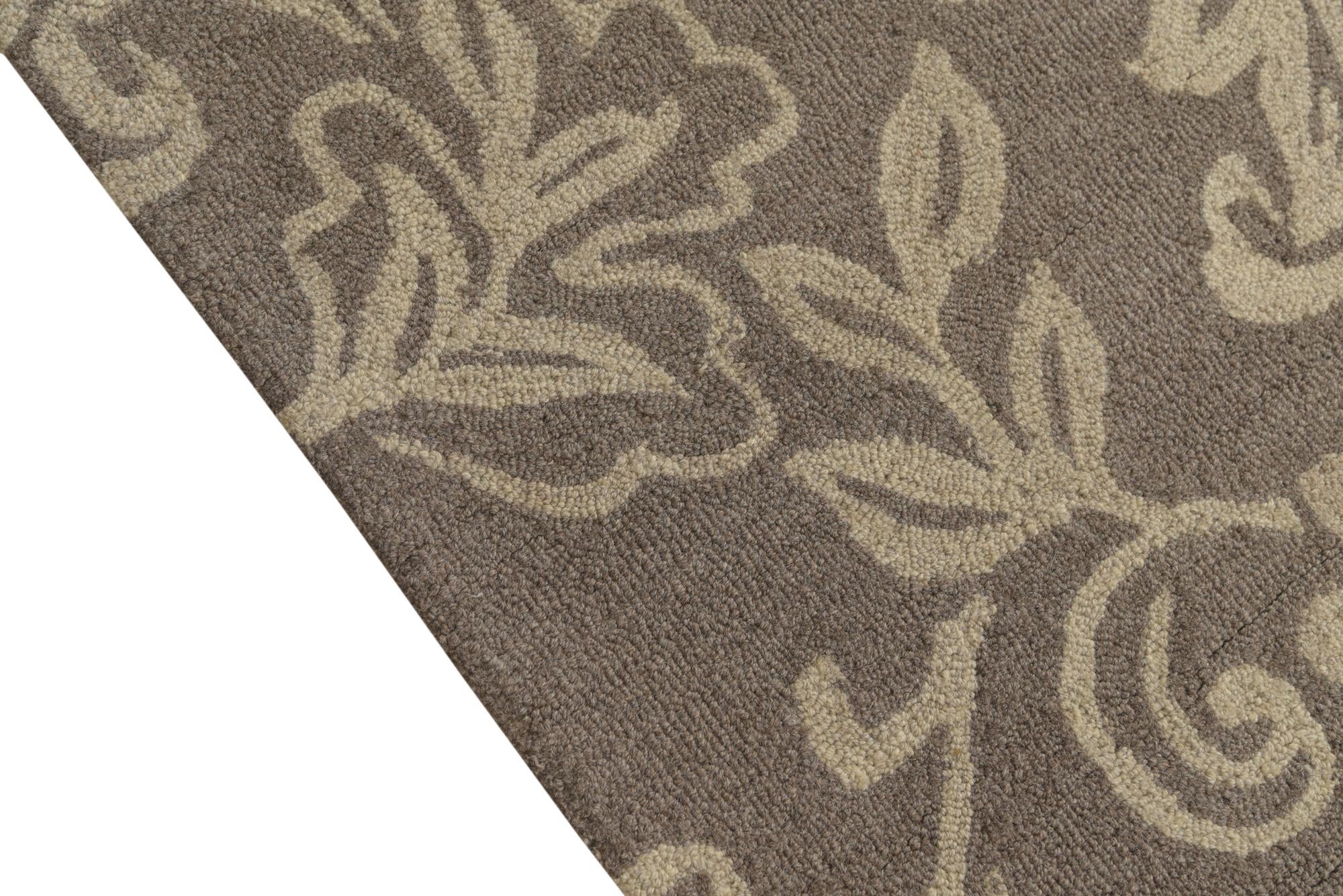 5' x 8' Agra Wool Rug