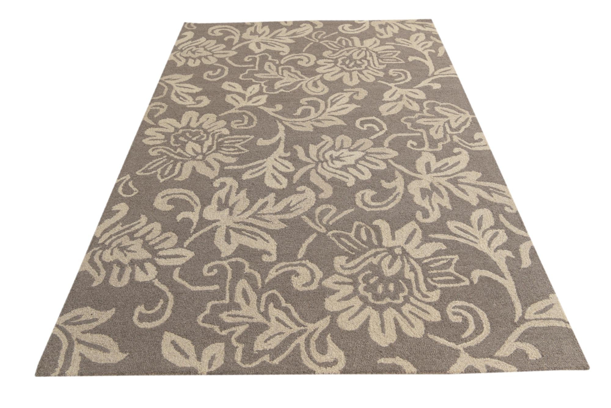 5' 1 x 8' Agra Wool Rug