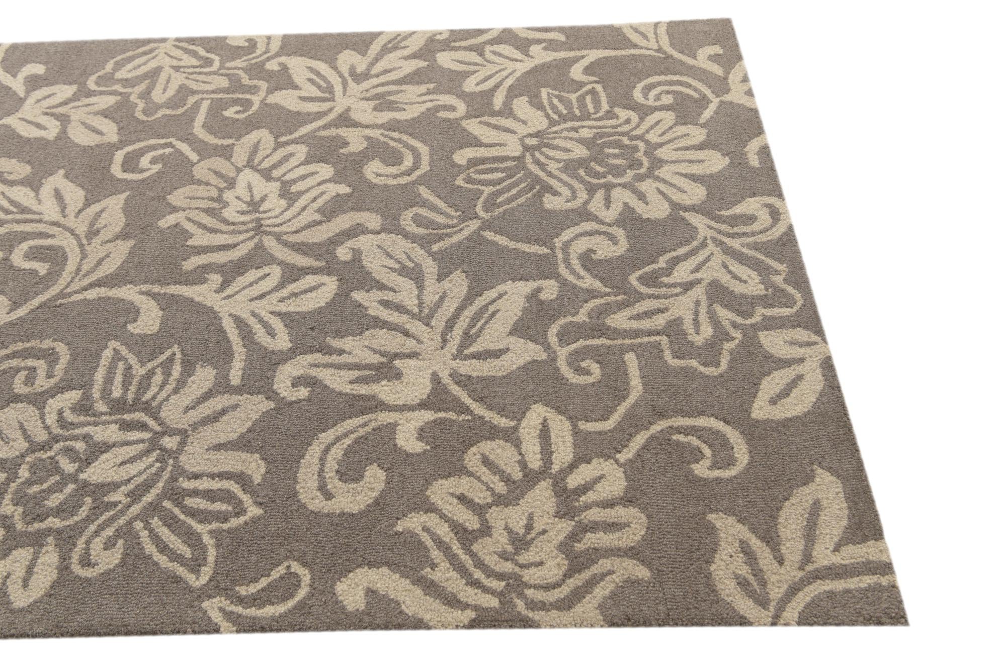 5' 1 x 8' Agra Wool Rug