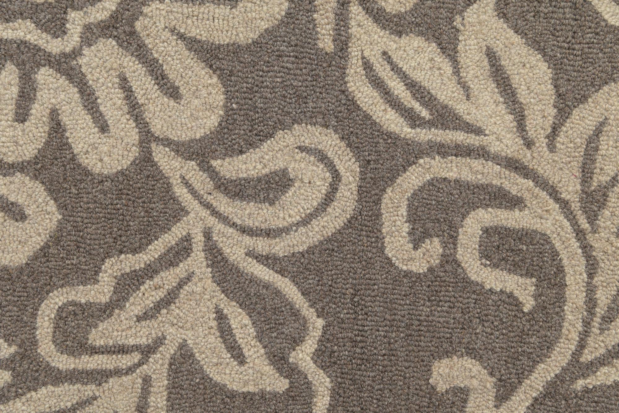 5' 1 x 8' Agra Wool Rug