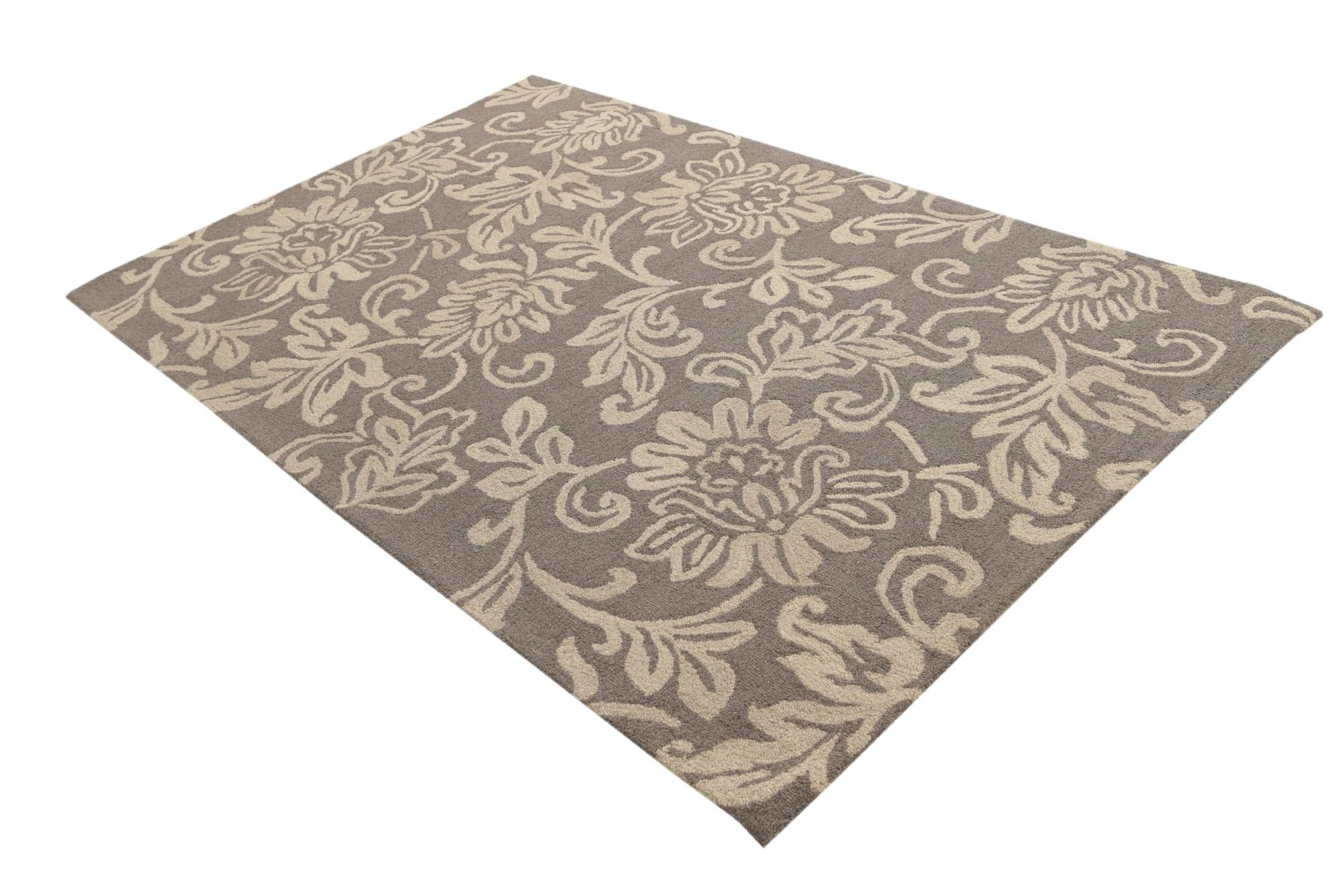 5' x 8' Agra Wool Rug