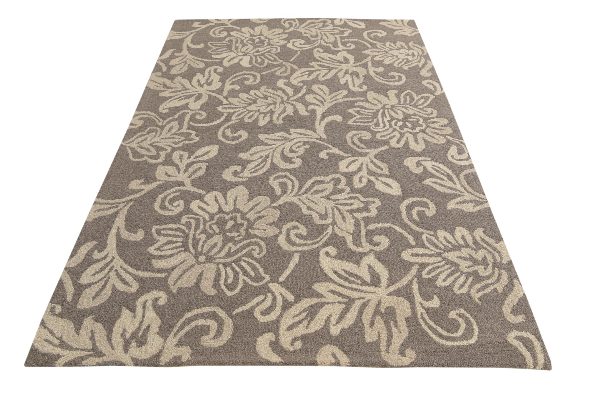 5' x 8' Agra Wool Rug