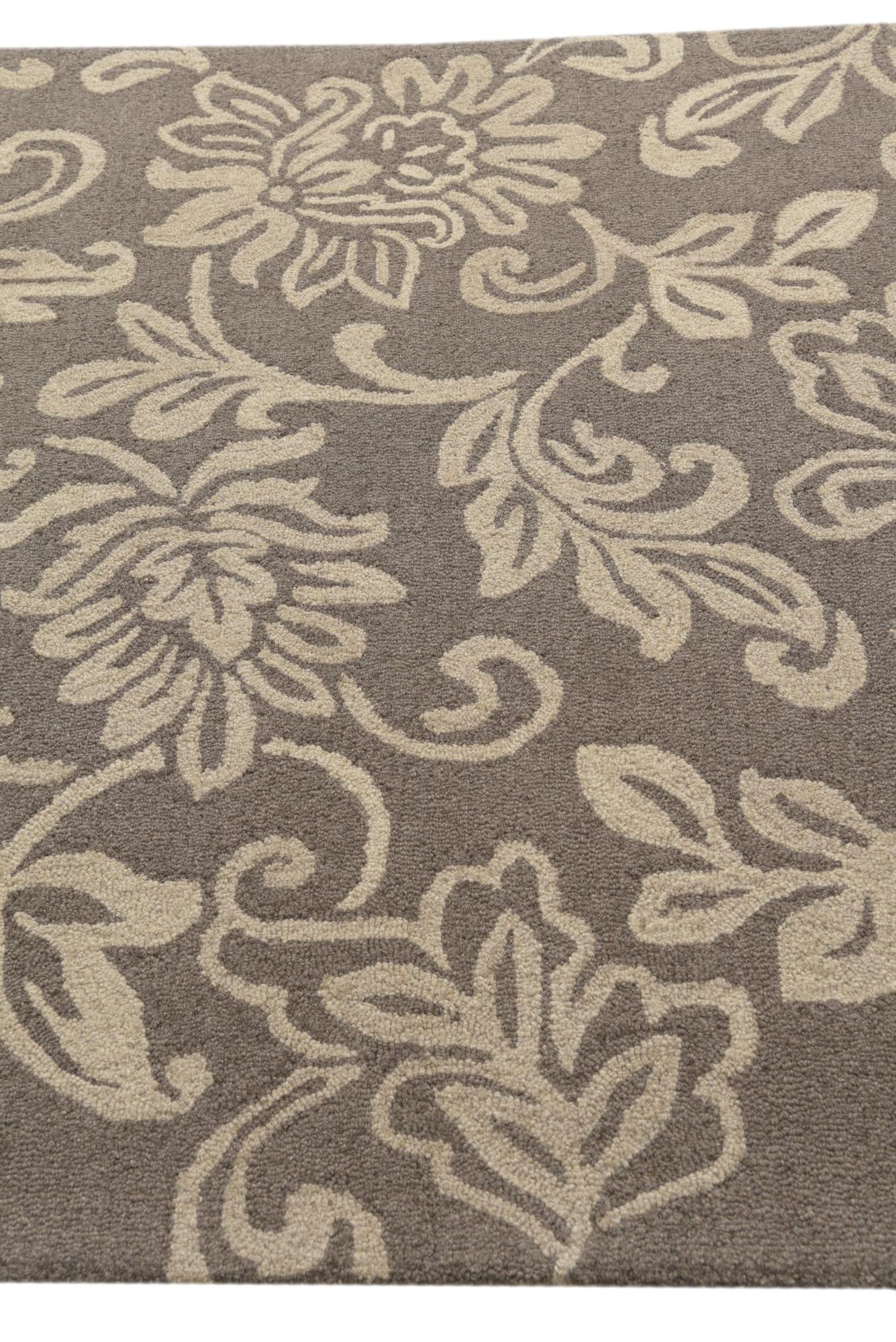 5' x 8' Agra Wool Rug