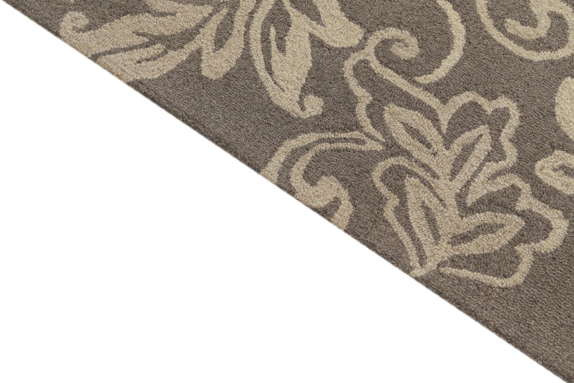 5' x 8' Agra Wool Rug