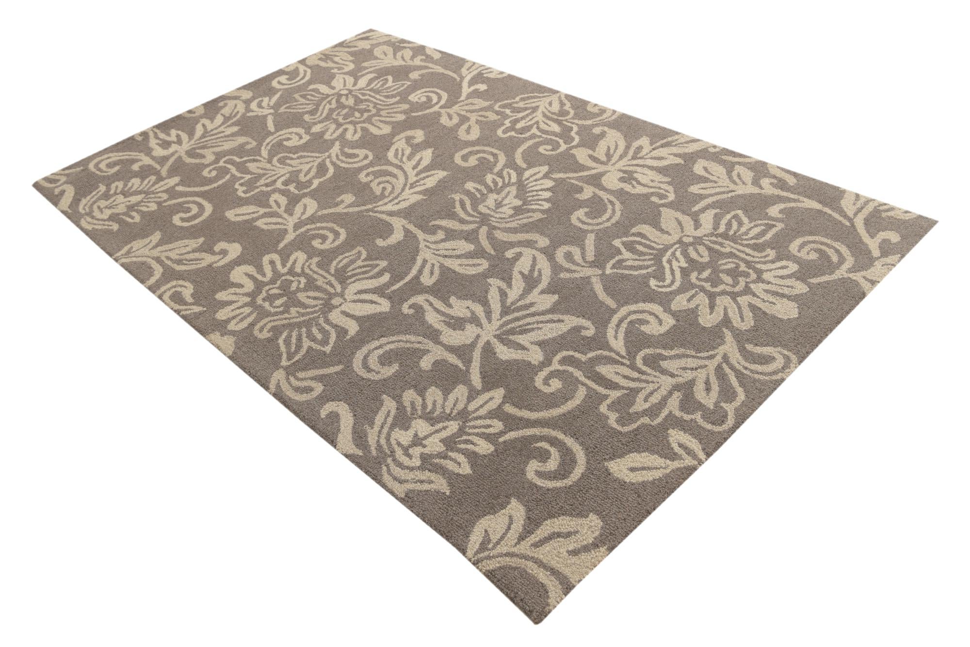 5' x 8' Agra Wool Rug