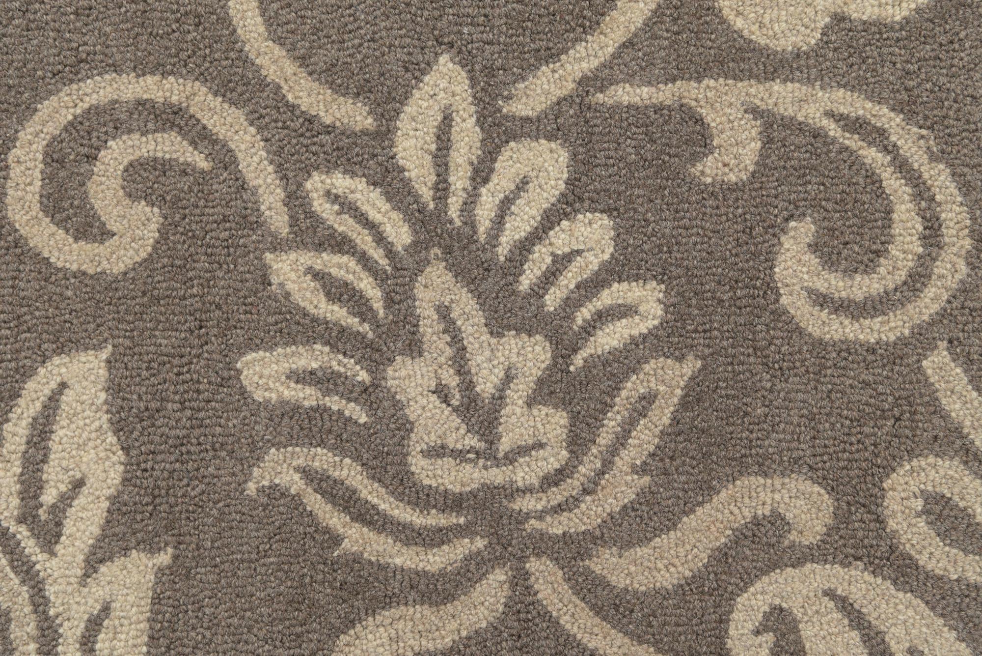 5' x 8' Agra Wool Rug