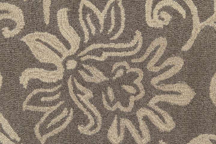 5' x 8' Agra Wool Rug