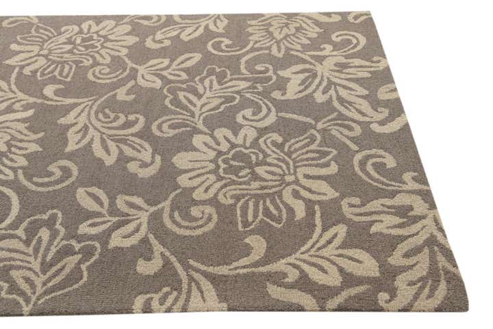5' x 8' Agra Wool Rug