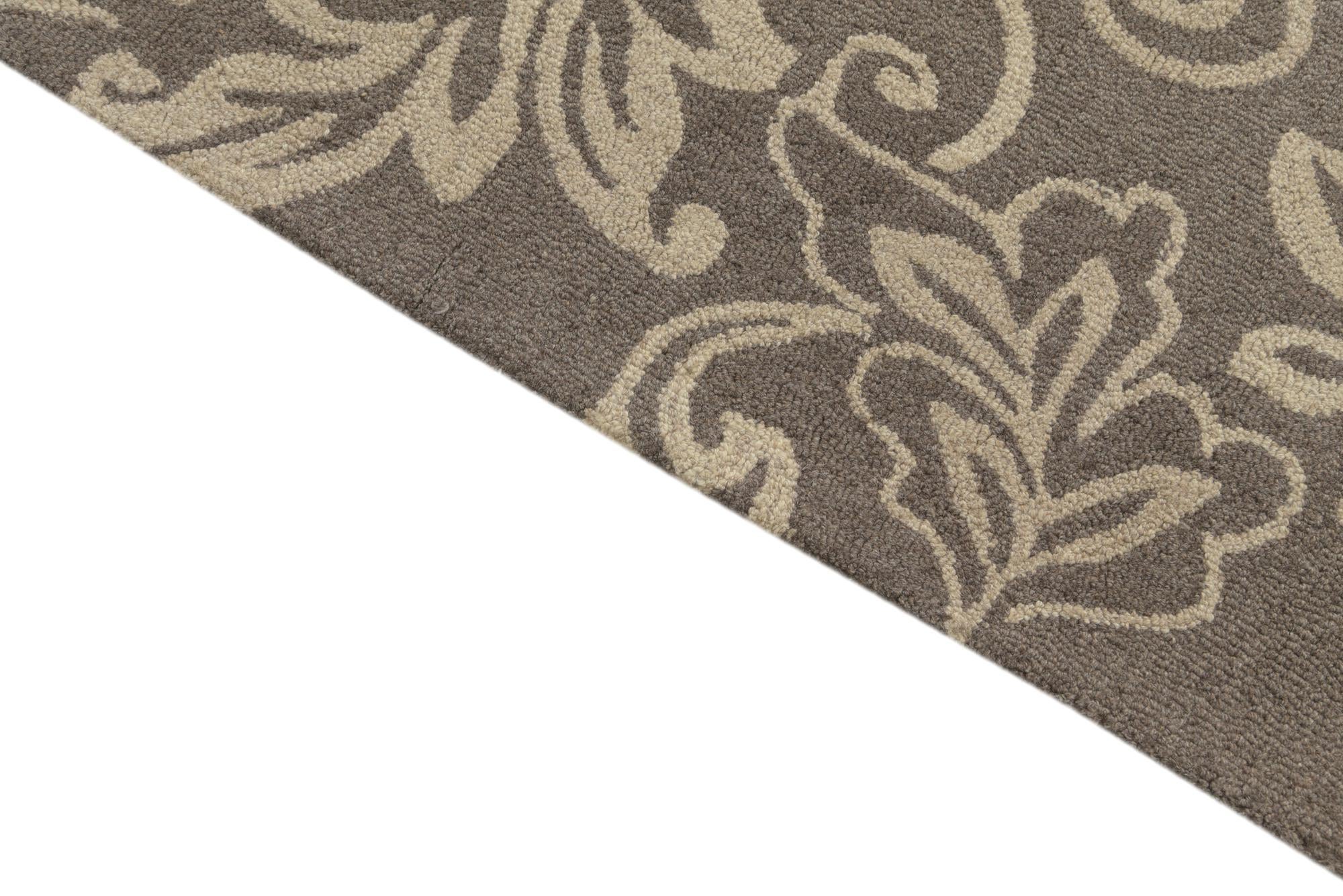 5' x 8' Agra Wool Rug