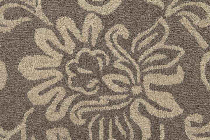 5' x 8' Agra Wool Rug