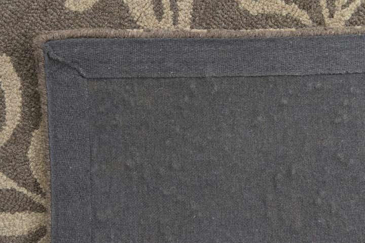 5' x 8' Agra Wool Rug