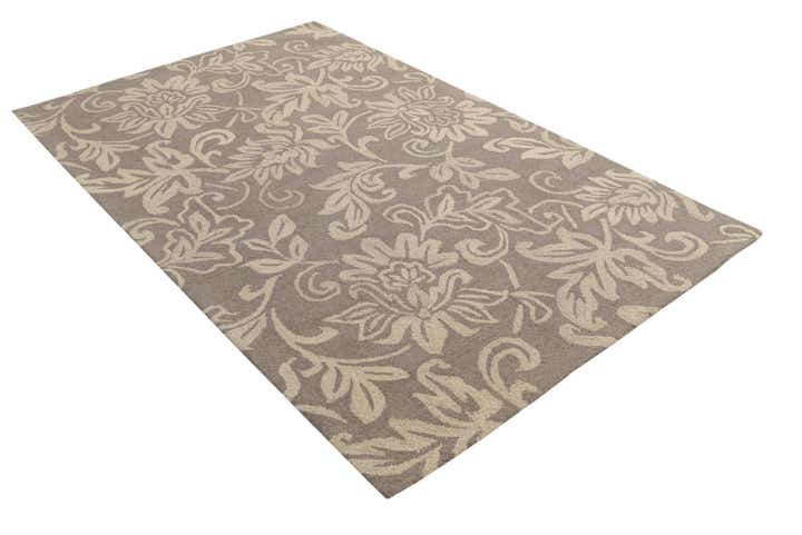5' x 8' Agra Wool Rug