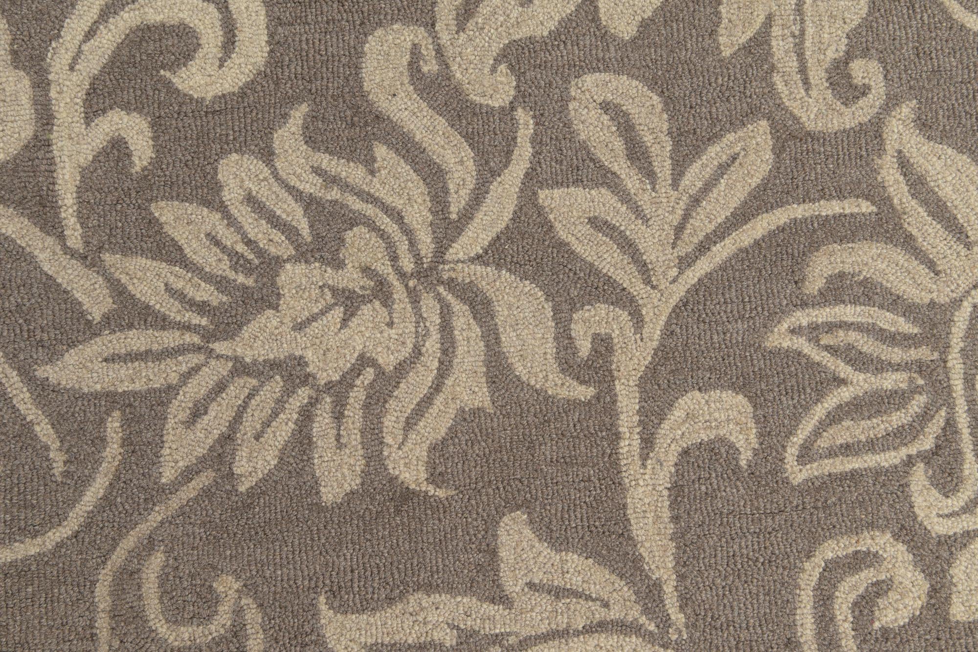 5' x 8' Agra Wool Rug