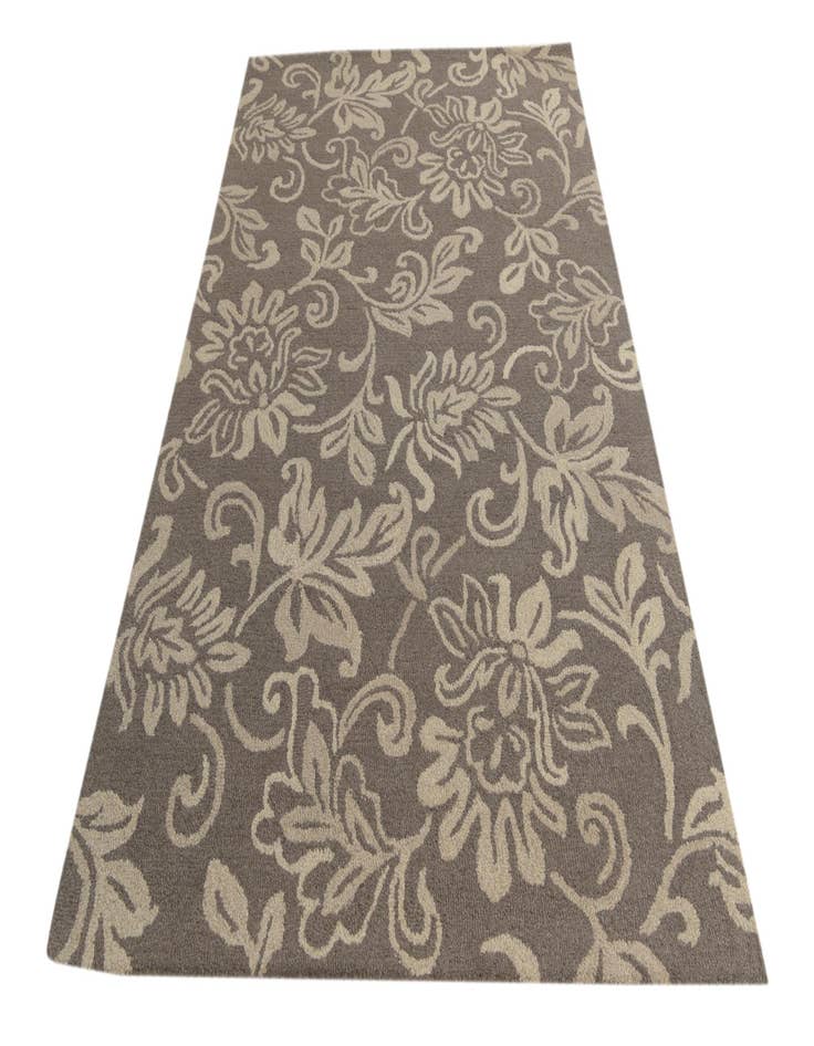 Detail image of 5' x 8' Agra Wool Rug