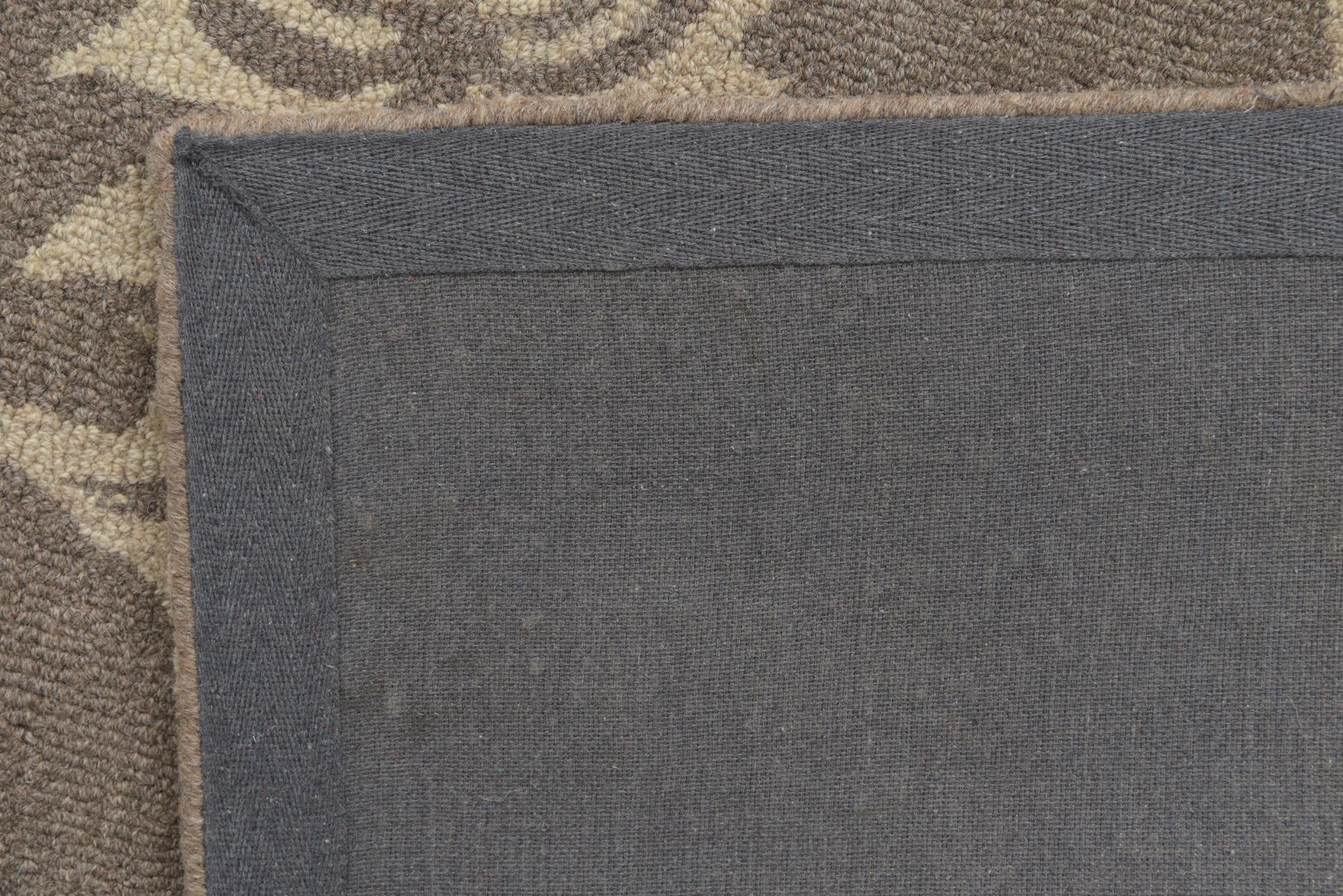 5' x 8' Agra Wool Rug
