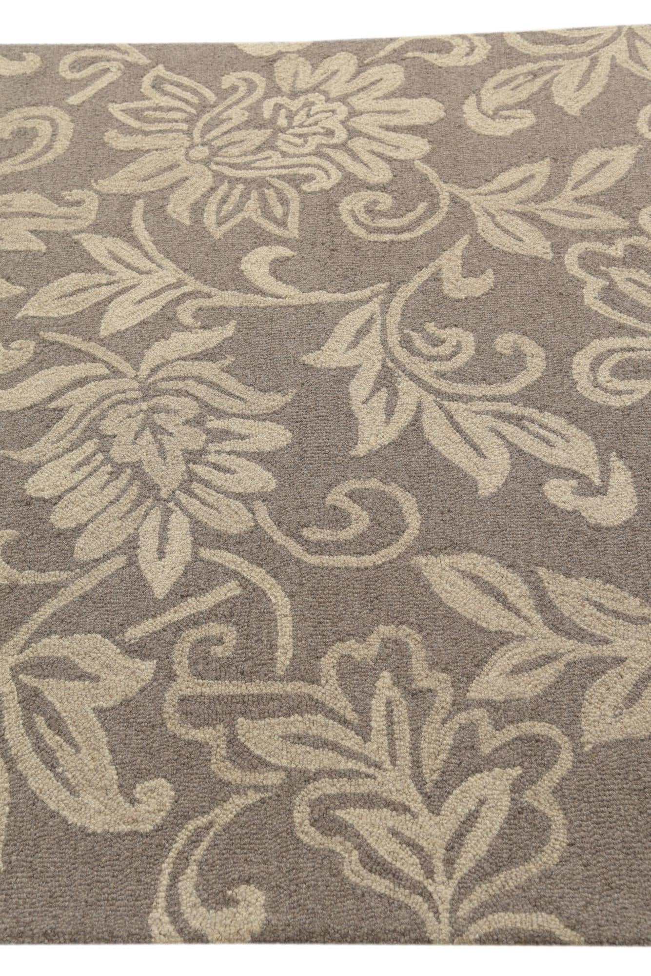 5' x 8' Agra Wool Rug