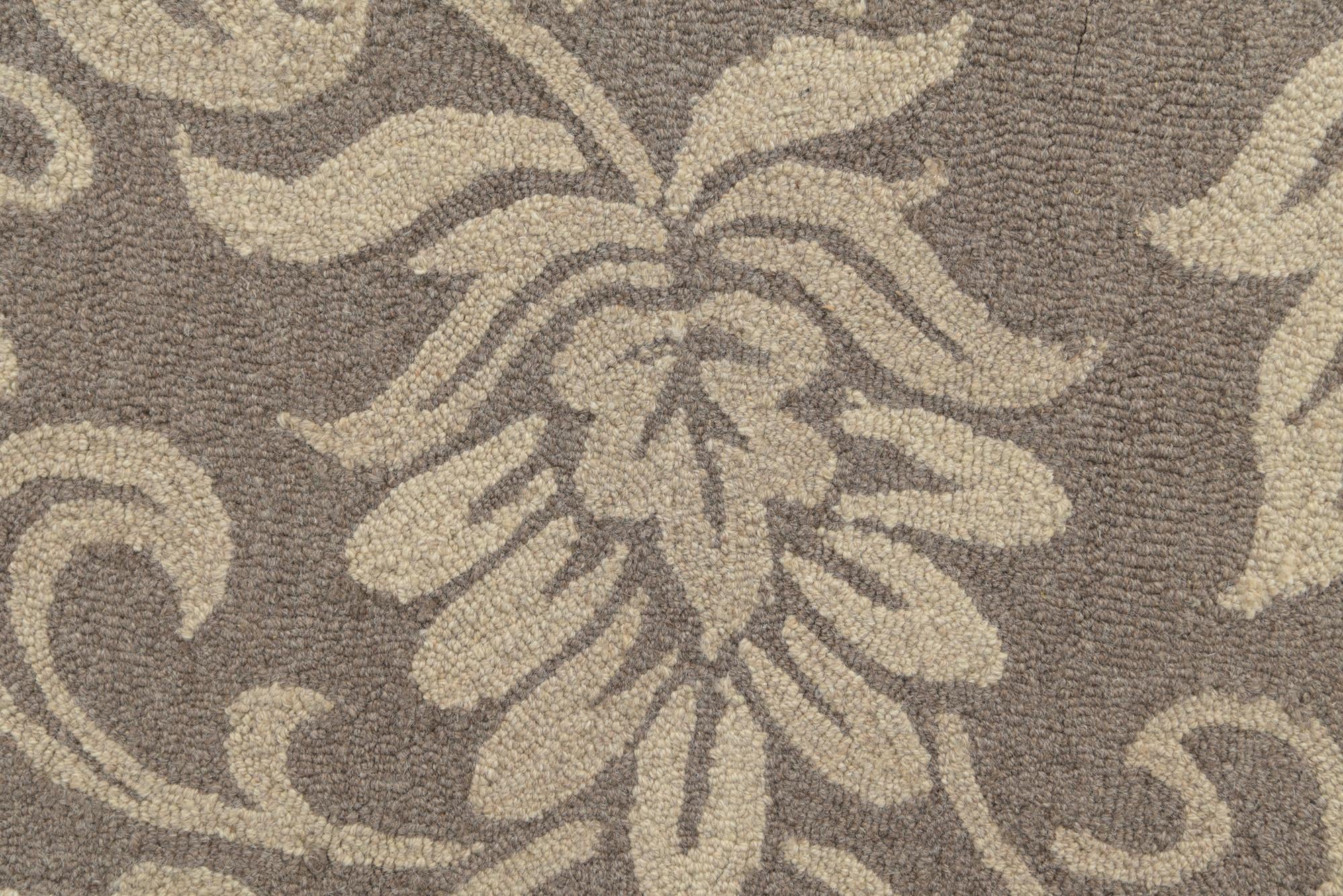 5' x 8' Agra Wool Rug