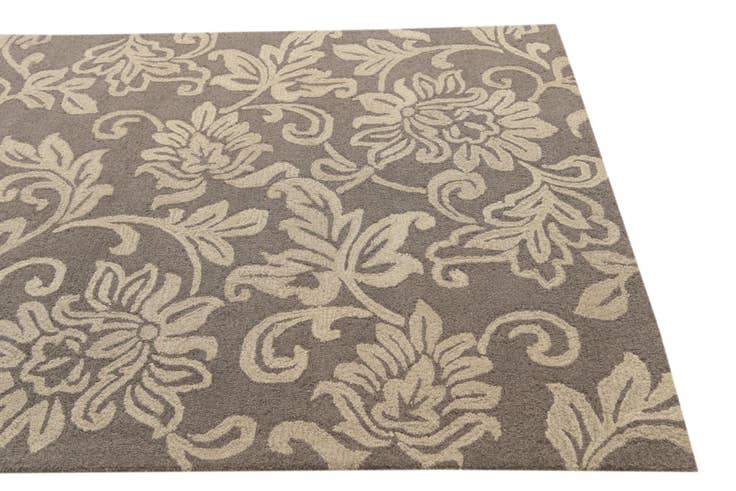 Detail image of 5' 1 x 8' Agra Wool Rug