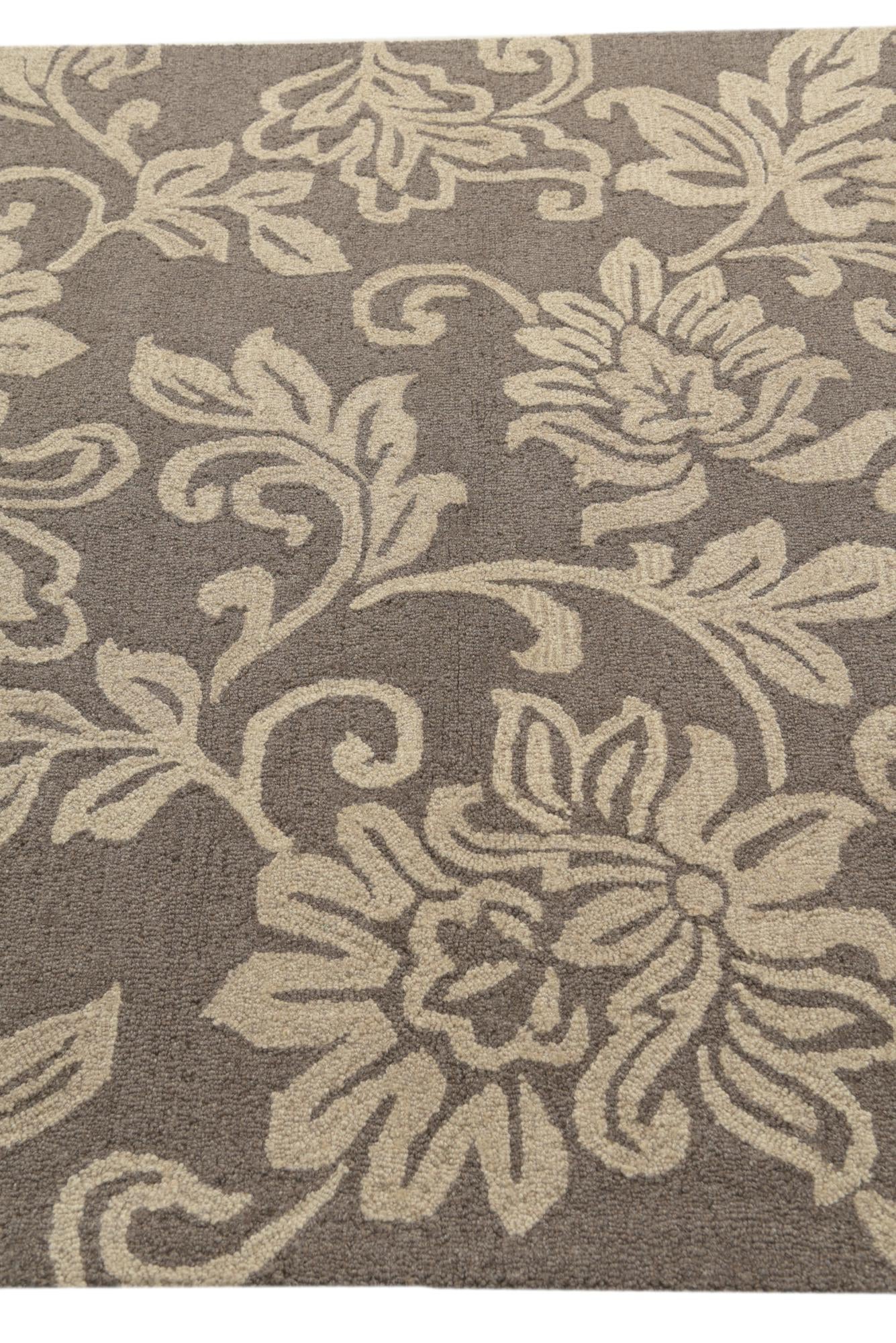 5' 1 x 8' Agra Wool Rug
