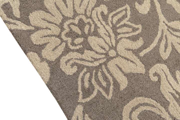 5' x 8' Agra Wool Rug