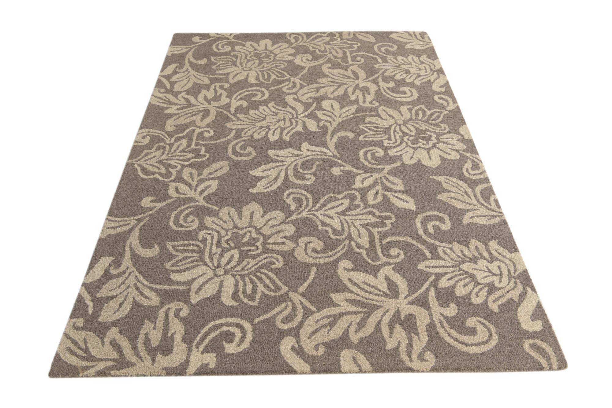 5' x 8' Agra Wool Rug