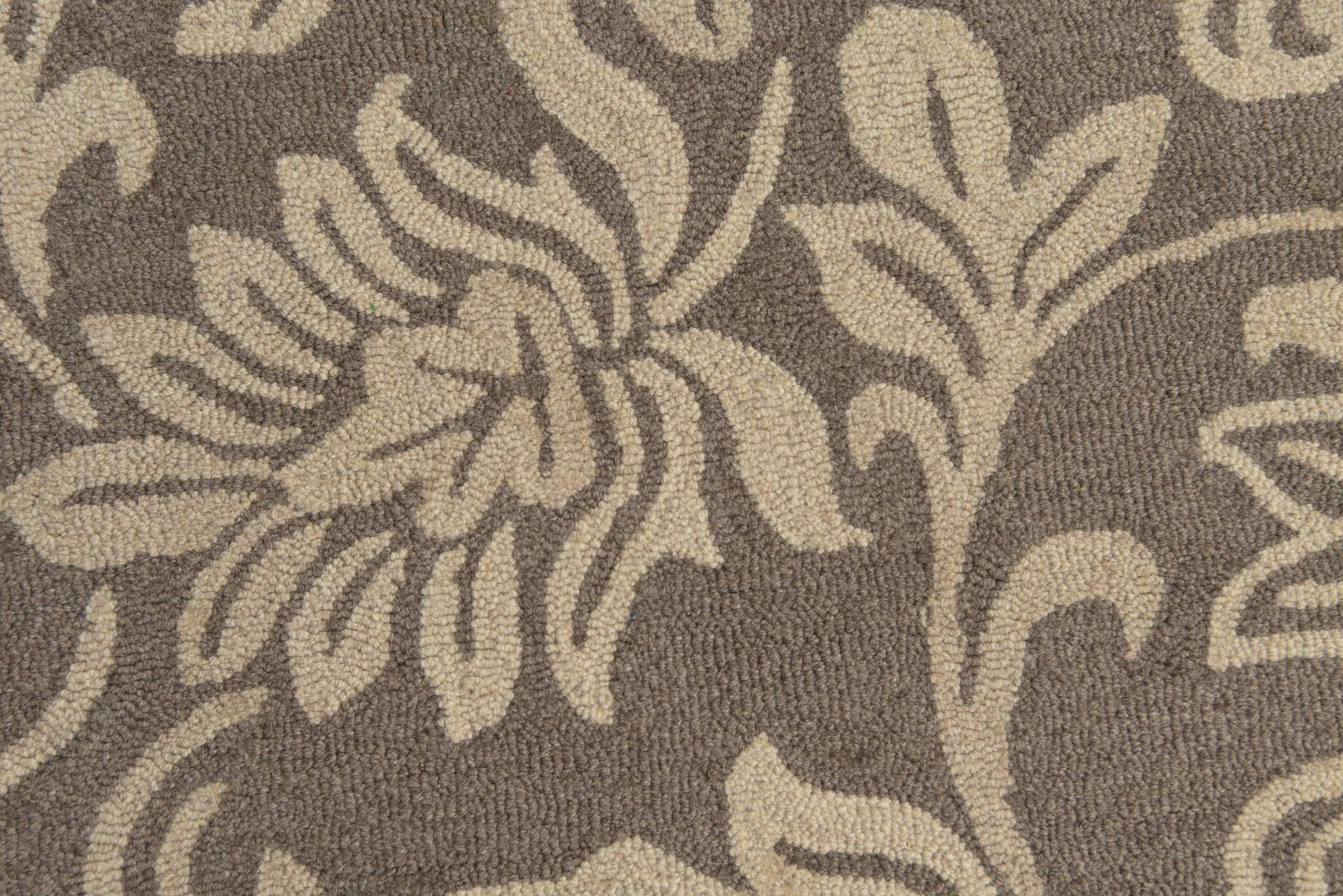 5' x 8' Agra Wool Rug