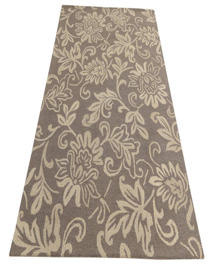 Detail image of 5' x 8' Agra Wool Rug