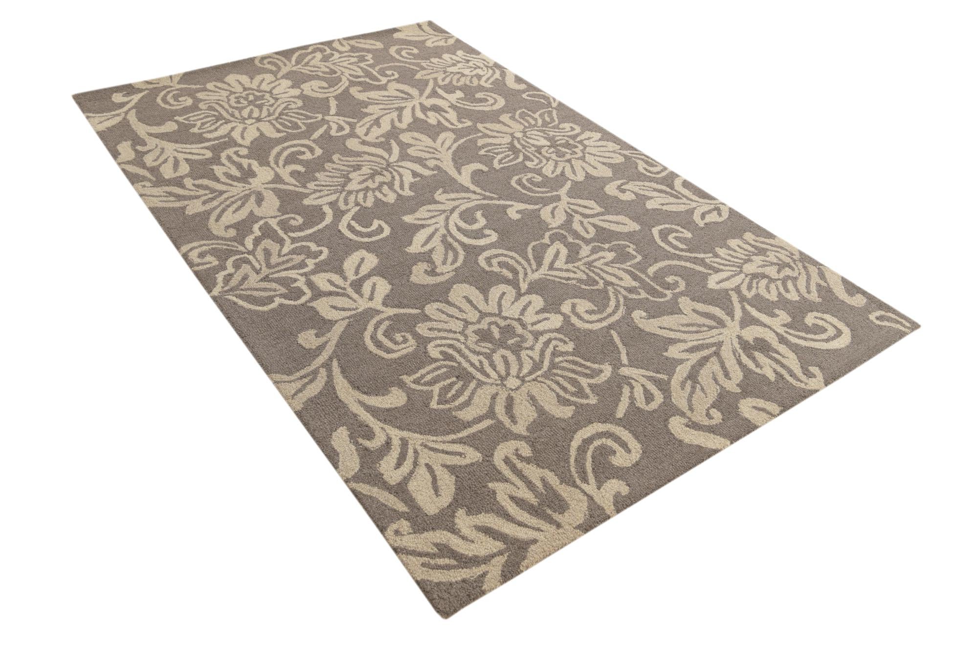 5' 1 x 8' Agra Wool Rug