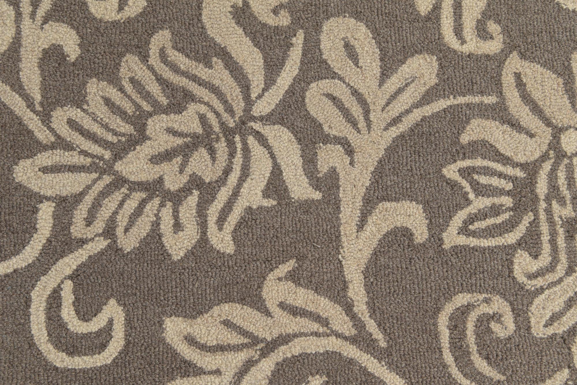 5' 1 x 8' Agra Wool Rug