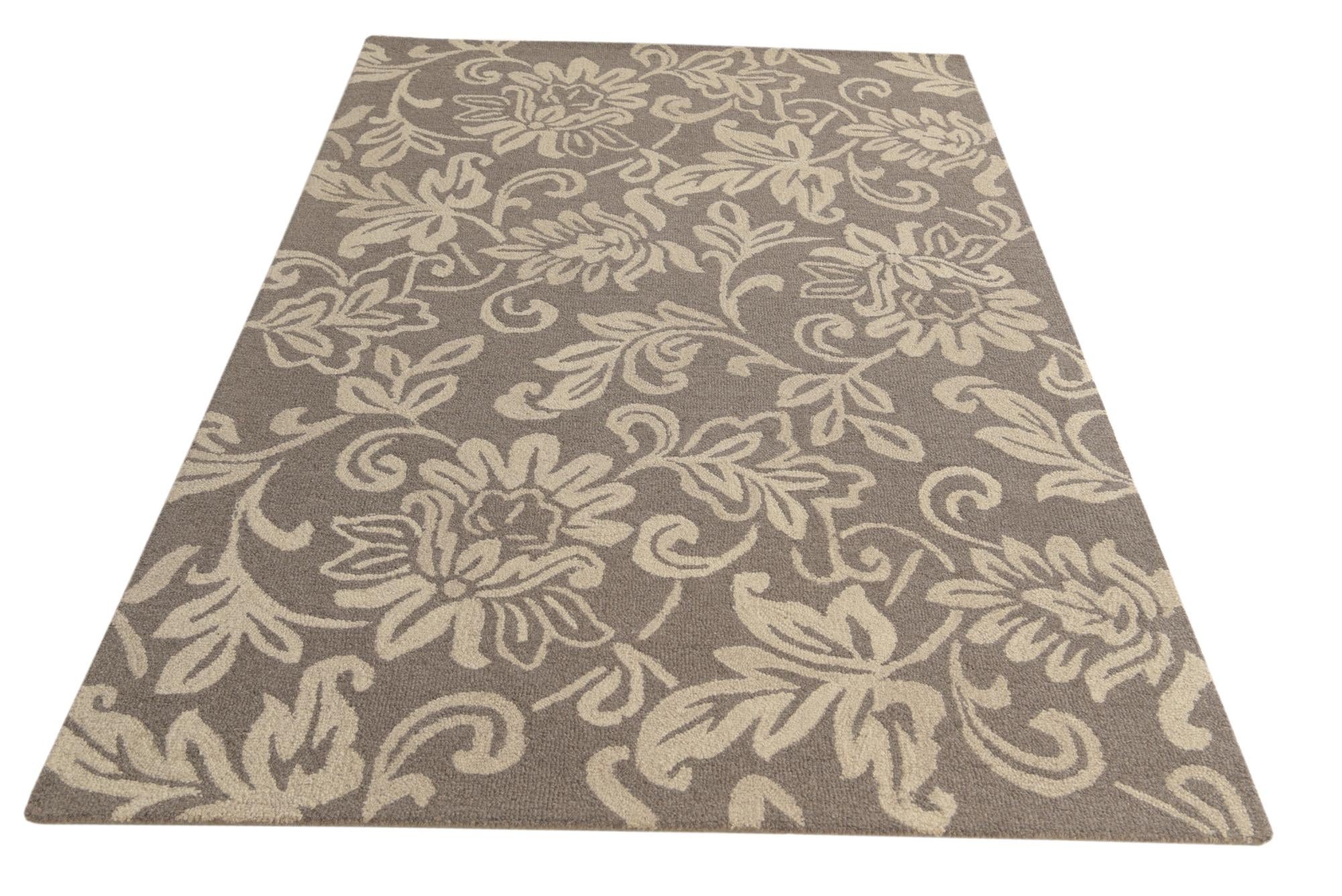 5' x 8' Agra Wool Rug