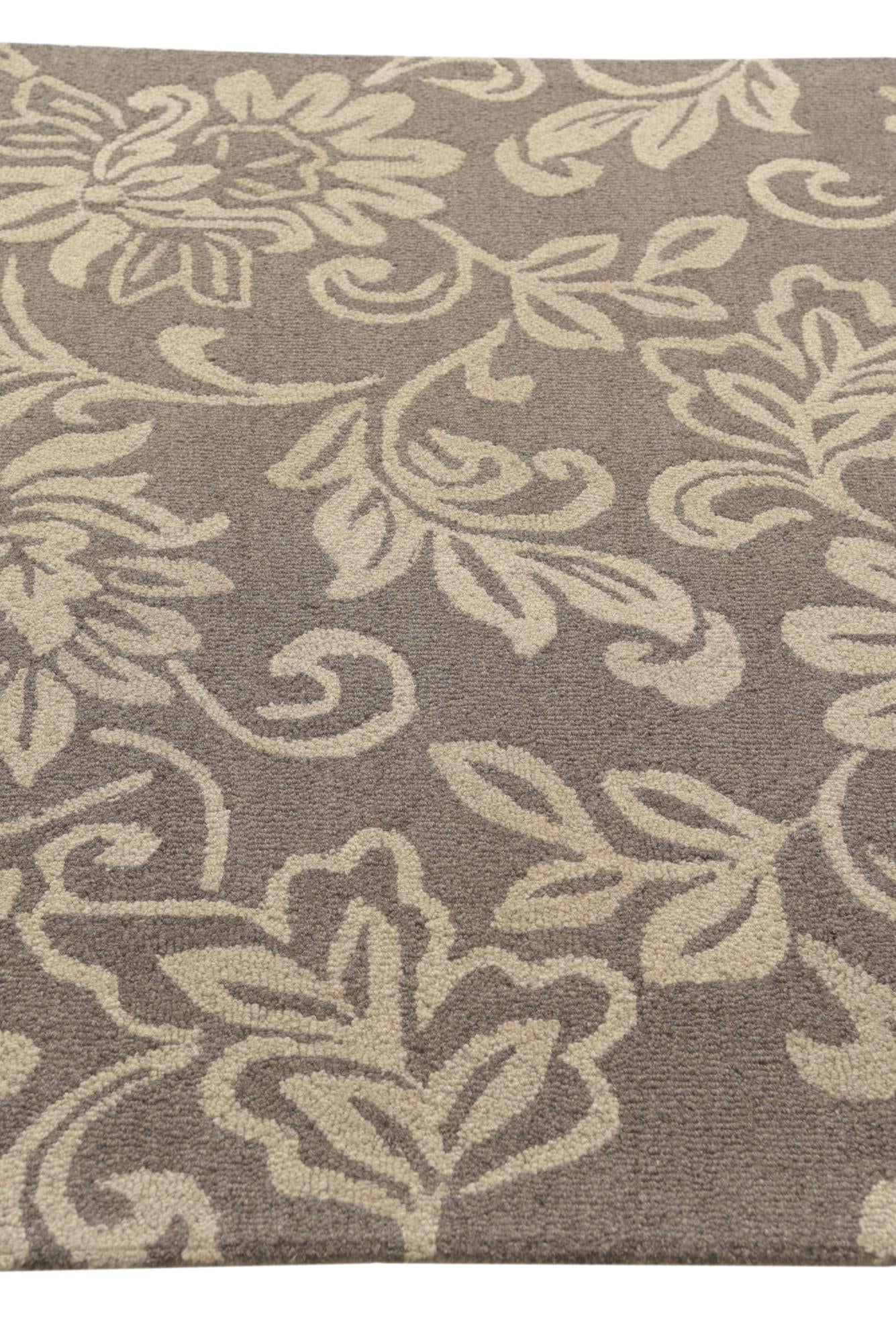 5' x 8' Agra Wool Rug